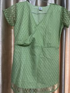 Chic Green Patterned Tunic Top