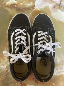Black Vans