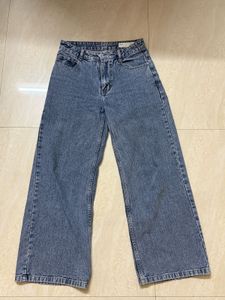 Wide Leg Denim Jeans - Light Wash