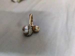 Pearl & Gold Tone Ring