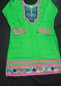 Green 💚 Kurti 🧿