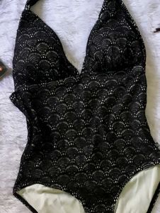 LA VIE EN ROSE Chic Lace Halter SWIMSUIT 🩱