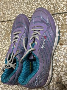 Reebok Sneakers