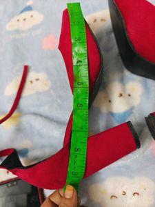 Red Velvet Pointed Heels 👠