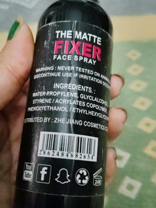 The Matte Fixer Face Spry