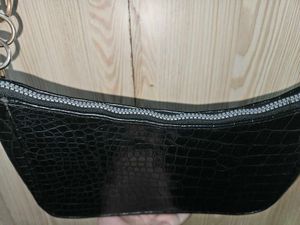 H&amp;M Divided - Chic Black Shoulder Bag
