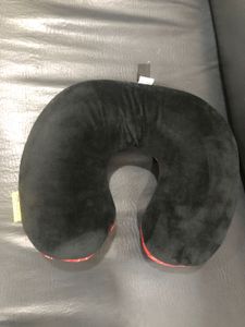 Singapore Neck Pillow Red and Black