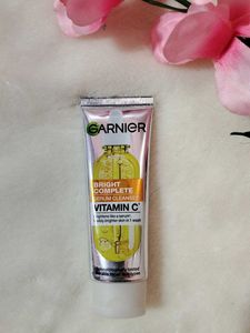 Garnier Serum Facewash And Air Mist Sunscreen🧴💖