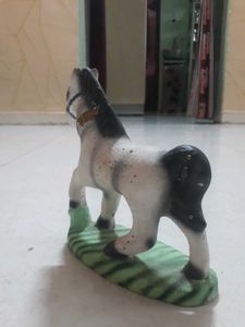 Horse Murti