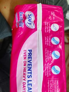 Sofy Bodyfit Sanitary Pads