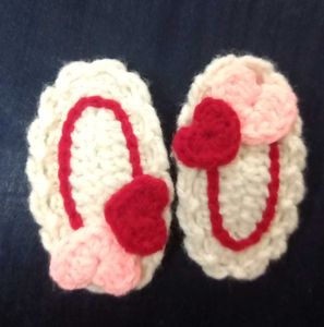Dual Hearts Crochet Hair Clips