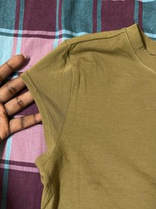 H And M Fit Tshirt!!