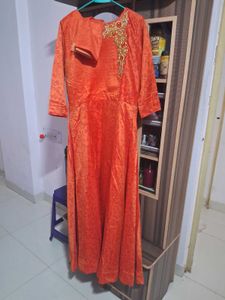 gown