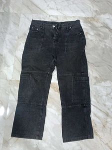 Urbanic Black Wide-Leg Cargo Jeans