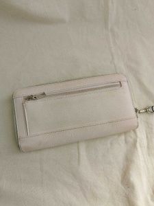 Guess Authentic