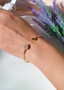 Golden Heart Rhinestone Bracelet