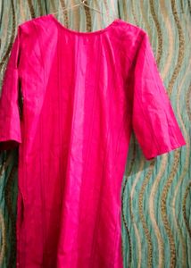 Pinky Kurti