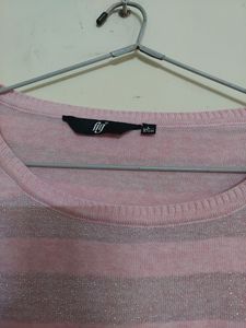 Roundneck Sweater With Stripe Pattern