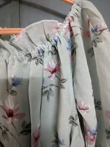 Puff Sleeve Floral Top
