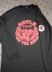 Full Sleeves Tshirt (Slightly Negotiable)