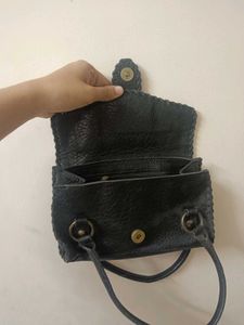 Chic leather Black Handbag