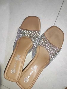 Zudio Embellished Flats