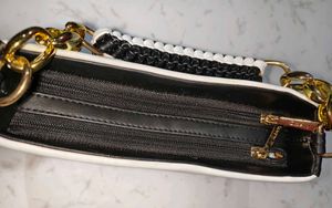 D-Berry White Handbag