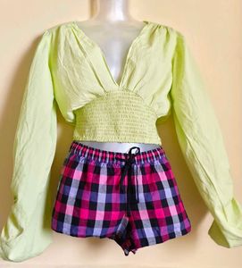 Size M🎁Buy 2 Get 1 Free 🎁 Trendy Green Crop Top