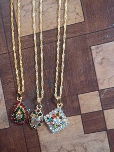 Beautiful Pendant With Chain