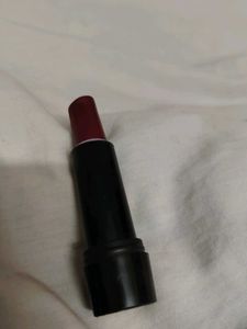 ELLE 18 Color Pops Matte Lipstick