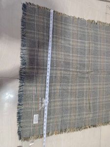 BURBERRY LONDON CLASSIC LARGE TWEED 100%. CASHMERE