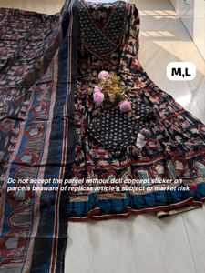 Anarkali SUiTS
