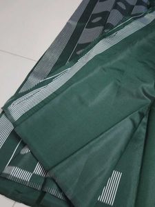Borderless Dark Green Saree..