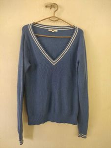 Uniqlo V Neck Blue Jumper