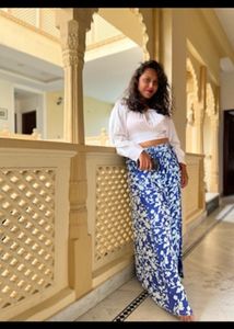 XL Long Blue Floral skirt