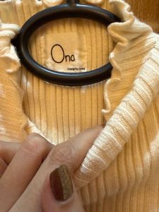 Ribbed Mock Neck Top