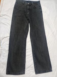 Wide Straight Fit Jeans