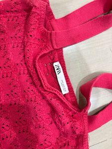 pink knit crop top 💕