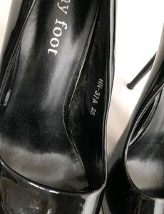 My Foot Black Pumps Red Bottom Heels