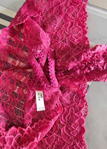 N-Gal Lacy Thong Fucia Colour, brand New