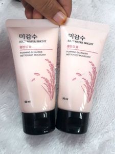 The Face Shop Rice Water Bright Foaming FaceWash4