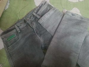 Grey Colour Jeans