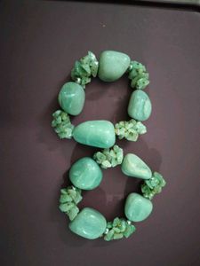 POWERFUL NATURAL GREEN JADE GEMSTONE BRACELET