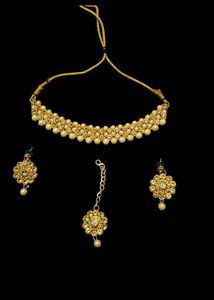 Elegant Pearl &amp; Gold Bridal Necklace