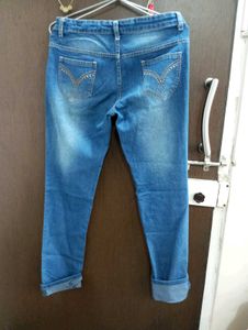 Jean&#39;s ( Almost New)