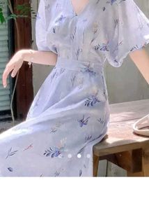 . Pretty floral dress