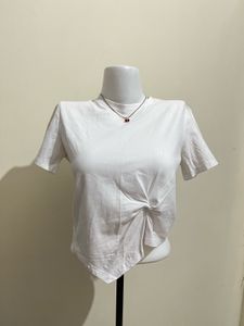 White Sytlist Tee