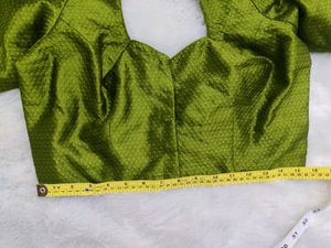 💚 Olive Green Fully Stitched Blouse