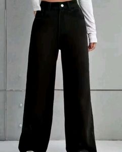 Wide Leg Jeans - Light Wash