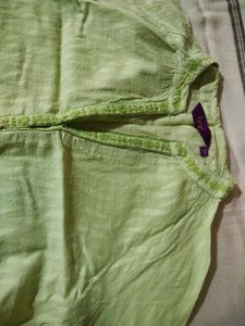 A Short  Kurti, T Shirt For Girls.